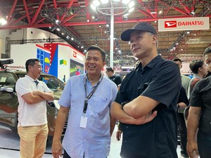 Ganjar di Pameran IIMS: Kita Tunggu Mobil Merek Indonesia