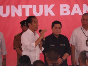 Jokowi Blak-blakan Alasan Bansos Beras Dilanjutkan