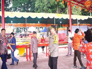 Suasana Malam Puncak Perayaan Cap Go Meh di Palembang