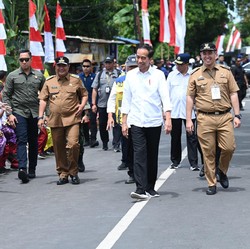 Top Jokowi! Siram Rp 669 M Bikin Jalan Mulus di Provinsi Ini