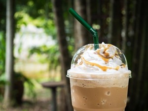 Beli Kopi Rp 65.000, Wanita Ini Kesal Kena Biaya Tambahan Sedotan