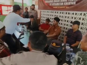 Caleg PPP Bangkalan Ngamuk di Kantor Kecamatan Gegara Kesal Suara Berkurang