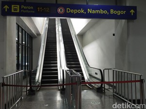 Usai Viral Berbalik Arah Kini Eskalator Stasiun Manggarai Mati Keduanya