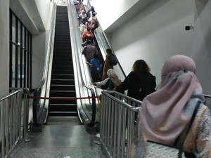 Penampakan Eskalator Stasiun Manggarai yang Masih Tak Berfungsi Hari Ini