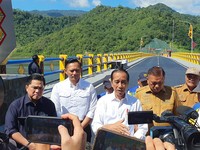 Media Asing Sorot Jokowi Resuffle Kabinet-AHY Jadi Menteri