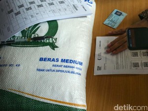 Siap-siap! 16 Juta Keluarga Bakal Terima Bansos Beras Bulan Depan