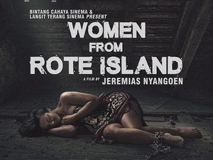 Women From Rote Island: Ibu Juga Manusia