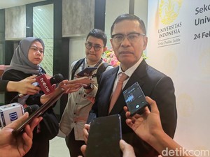Eks Menperin Saleh Husin Lulus Doktor UI, Sebut RI Perlu Bandel soal Hilirisasi