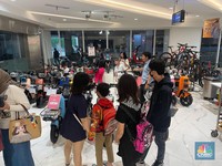 Banjir Diskon-Promo! Sepeda Listrik di Transmart Diborong Pengunjung