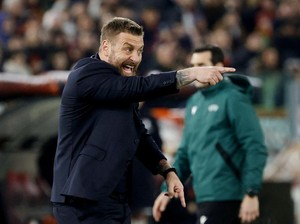 Roma Ditahan Lecce, De Rossi Komplain soal Penalti