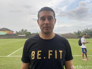 Tak Takut Kalah dari Pemain Muda PSS, Esteban Vizcarra Malah Minta Disaingi