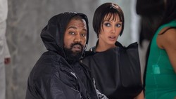 Penampilan Vulgar Bianca Censori, Gaya Baru atau Template Istri Kanye West?