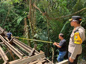 Gerak Cepat Polisi Tangkap 9 Pencuri Besi Jembatan Seberat 8 Ton di Sumut