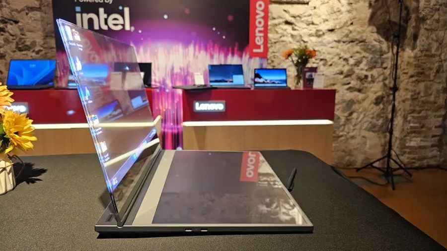 Laptop Lenovo Transparan. (Dok. CNBC Internasional/Arjun Kharpal)
