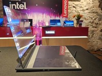 Laptop Tembus Pandang Lenovo Bikin Barcelona Heboh