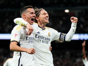 Madrid Dikabarkan Perpanjang Kontrak Vazquez dan Modric 2 Minggu