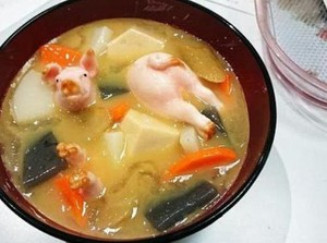 Viral 4 Makanan Berbentuk Babi, Cimol hingga Dumpling