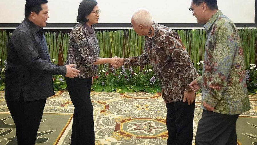 Menteri Keuangan Sri Mulyani lantik Saudara Haryanto sebagai Dewan Pengawas Lembaga Pengelola Investasi (LPI)/ Indonesia Investment Authority (INA) dari unsur profesional untuk periode 2024-2029. (Instagram/smindrawati)