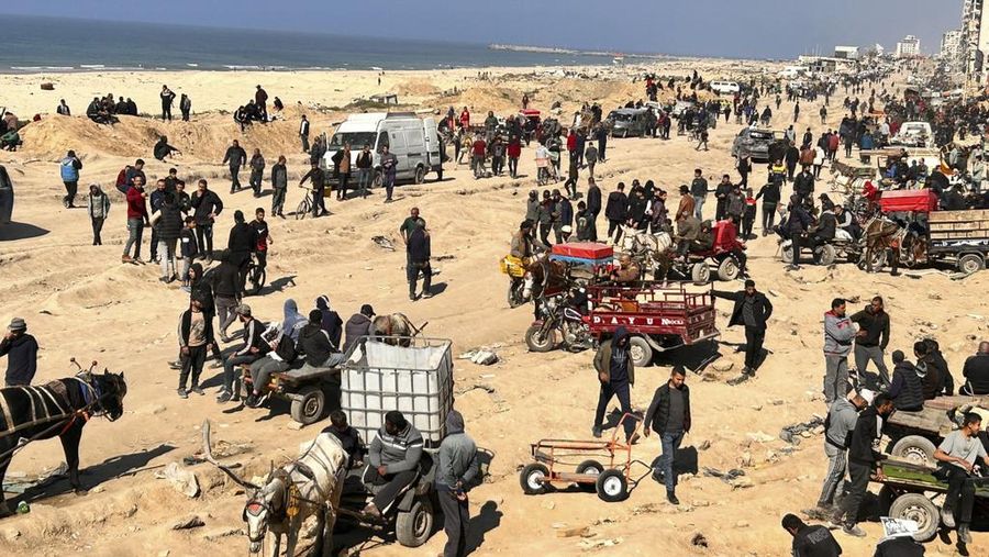 U.S. Air Force drops humanitarian aid for Gaza residents, in this screengrab from a video released on March 5, 2024. US Central Command via X/Handout via REUTERS    THIS IMAGE HAS BEEN SUPPLIED BY A THIRD PARTY