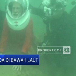 Video: Menyelam ke Bawah Laut, PM India Berdoa di Kuil yang Tenggelam
