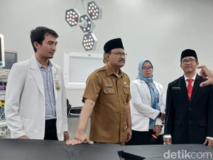 Resmikan Instalasi Operasi, Gus Ipul Harap RSUD Kota Pasuruan Jadi Tipe B