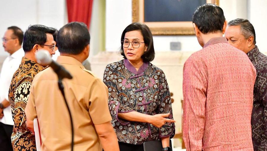 Sejumlah Kabinet menteri menghadiri Sidang Kabinet Paripurna di Istana Negara. (Instagram @smindrawati)