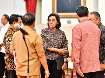Sri Mulyani Tanggapi Makan Siang Gratis & Skenario RAPBN 2025