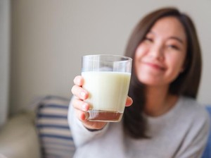 Minum Susu dalam Kondisi Perut Kosong, Apakah Menyehatkan?
