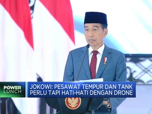 Video: Jokowi Ingatkan TNI-Polri Waspada Perang Teknologi Canggih
