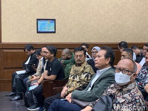 SYL Tiba di PN Tipikor, Jalani Sidang Dakwaan Kasus Korupsi di Kementan