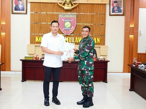 AHY Perdana ke IKN, Sekalian Bagi-bagi Sertifikat