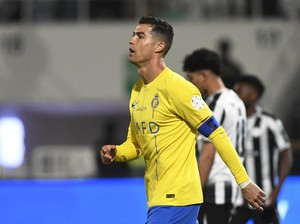 Gestur Cabul Ronaldo Berujung Skors Satu Laga