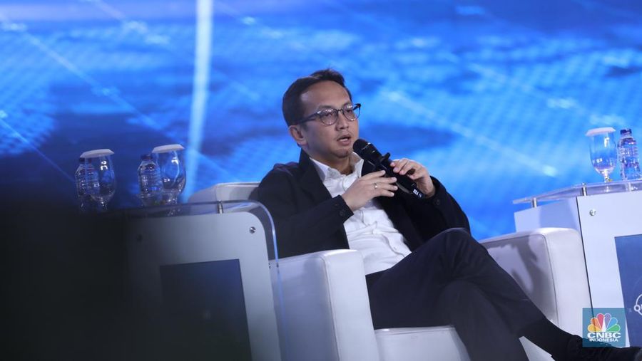 Deputi Bidang Koordinasi Investasi dan Pertambangan, Septian Hario Seto memberikan pemaparan dalam acara ²©²ÊÍøÕ¾ Economic Outlook 2024 di Jakarta, Kamis (29/2/2024). (²©²ÊÍøÕ¾/Tri Susilo)