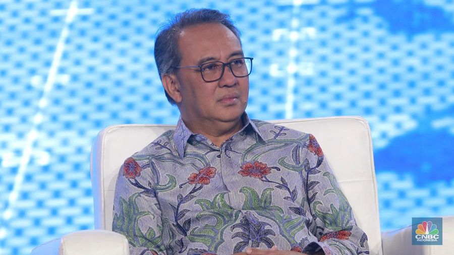 Kepala Departemen Sistem Pembayaran Bank Indonesia, Dicky Kartikoyono memberikan pemaparan dalam acara CNBC Indonesia Economic Outlook 2024 di Jakarta, Kamis (29/2/2024). (CNBC Indonesia/Muhammad Sabki)
