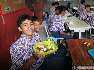 Airlangga Turun Gunung Simulasi Program Makan Siang Gratis, Ini Alasannya