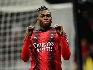 Barcelona Harus Pilih, Rafael Leao atau Nico Williams