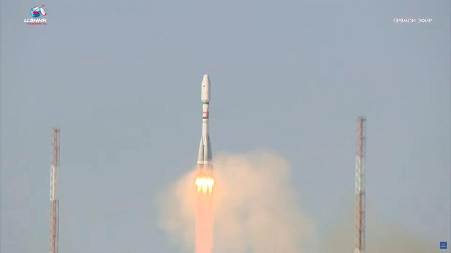 Satelit Iran Pars 1 diluncurkan ke luar angkasa oleh rudal peluncur Soyuz buatan Rusia pada Kamis (29/2/2024) waktu setempat.  (Roscosmos/Handout via REUTERS)