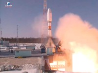 Dibantu Rusia, Detik-detik Satelit Penelitian Iran Meluncur ke Angkasa