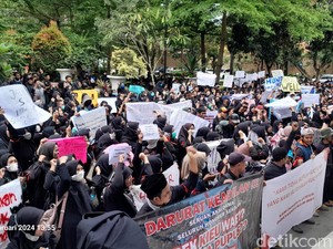 Perjuangan Guru Mala Mencari Kejelasan Usai Lolos Seleksi PPPK