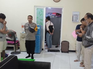 Detik-detik Istri Gerebek Suami Selingkuh dengan Wanita yang Hamil 4 Bulan