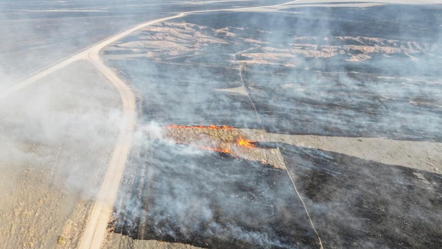 Foto udara memperlihatkan rumah-rumah yang hancur akibat kebarkaran hutan di Texas, Amerika Serikat, Kamis (29/2/2024). (Tucker Stroud/via REUTERS)