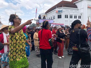 Massa Gelar Aksi di Titik Nol Jogja, Dorong Pengajuan Hak Angket