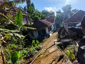 Bandung Raya Alami Penurunan Tanah, Ini Risiko yang Bisa Terjadi