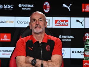 Dipecat AC Milan, Stefano Pioli Langsung Belajar Bahasa Inggris