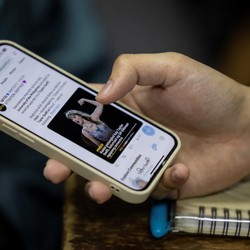 Cara Bikin Bingkai Profil Taylor Swift yang Viral di TikTok