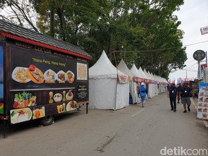 Cerita Pedagang Kuliner Raup Untung 100 Persen di Event F1 Powerboat