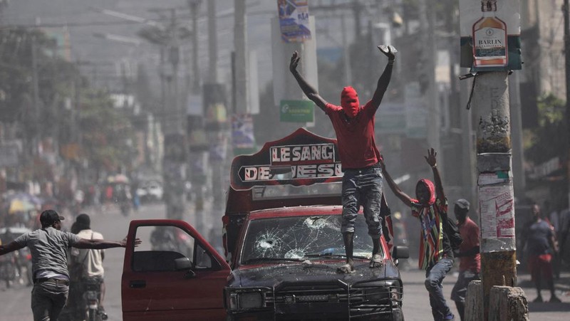 Suasana bentrokan pecah di Haiti, geng kriminal tuntut Perdana Menteri Ariel Henry mundur. (REUTERS/Ralph Tedy Erol)