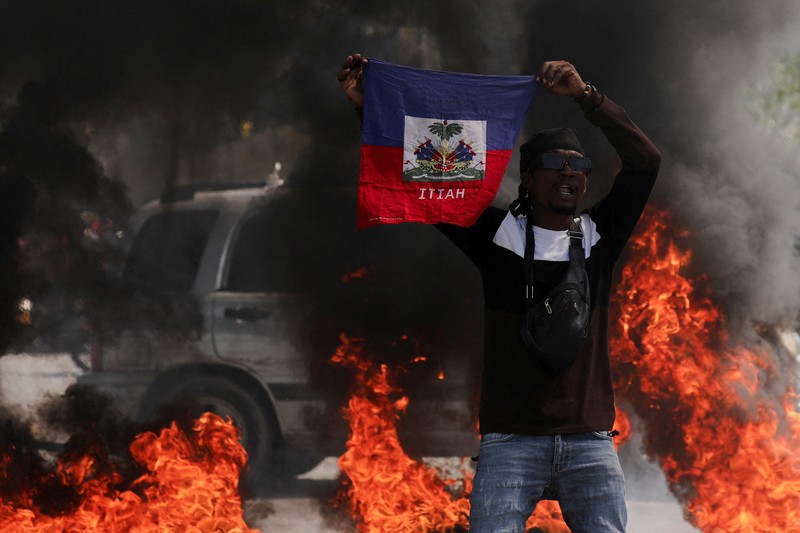 Suasana bentrokan pecah di Haiti, geng kriminal tuntut Perdana Menteri Ariel Henry mundur. (REUTERS/Ralph Tedy Erol) Suasana bentrokan pecah di Haiti, geng kriminal tuntut Perdana Menteri Ariel Henry mundur. (REUTERS/Ralph Tedy Erol)