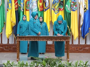 Tri Tito Karnavian Lantik Pj Ketua TP PKK-Ketua Pembina Posyandu Riau
