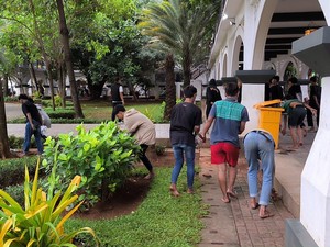 Kala Gangster Sliwer Gresik Insaf dan Dihukum Bersih-bersih Usai Digerebek